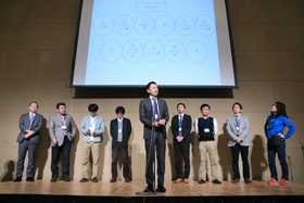 8つの企業の方にプレゼンしていただきました